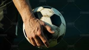 534场，诺伊尔追平伊梅尔并列德甲门将历史出场榜第二位